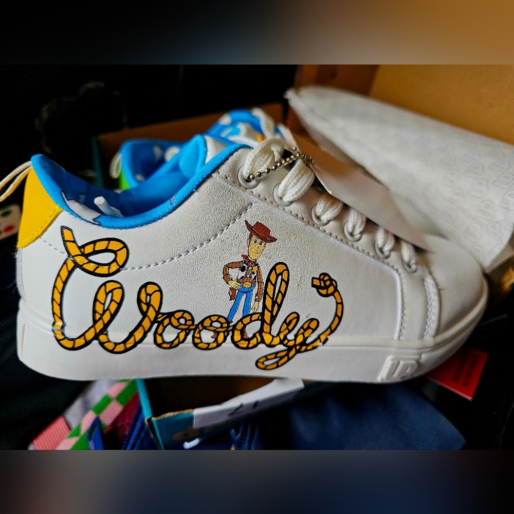 Toy Story Ground Up White/Blue Artistic Buzz Lightyear & Woody Design Sneakers